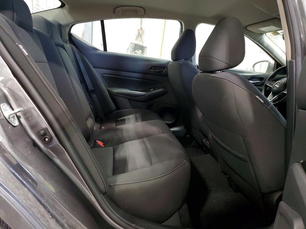 2023 Nissan Altima sv