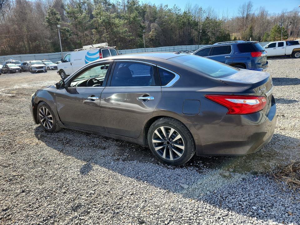 2017 Niss Altima 2.5
