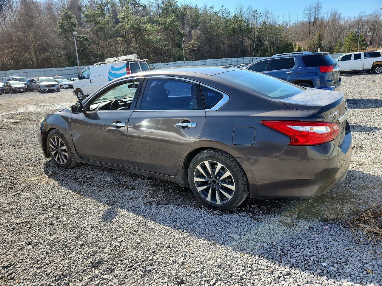 2017 Niss Altima 2.5