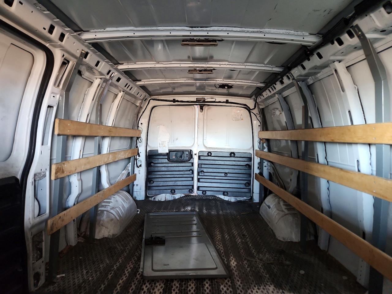 2022 GMC Savana G3500
