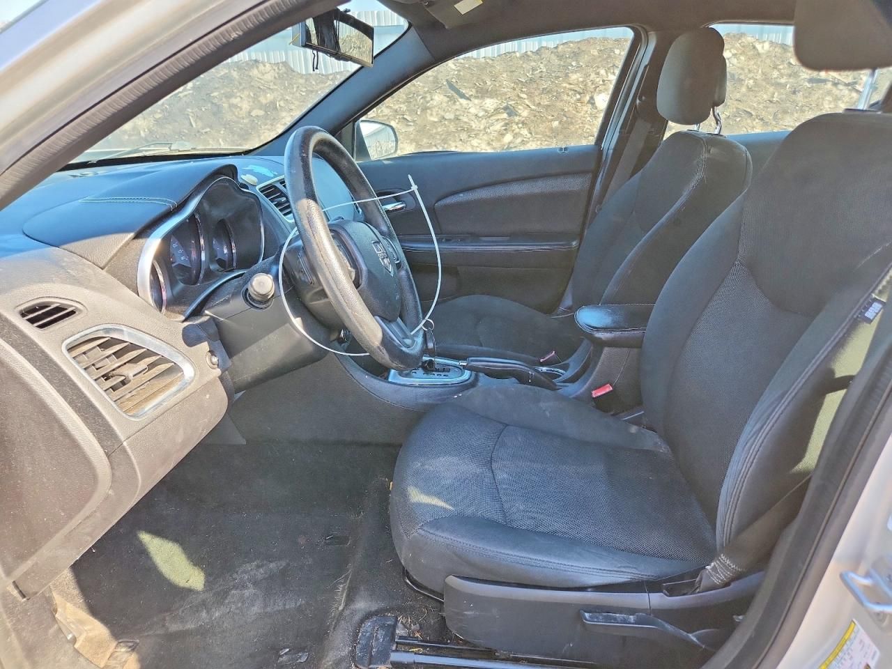 2012 Dodge Avenger se