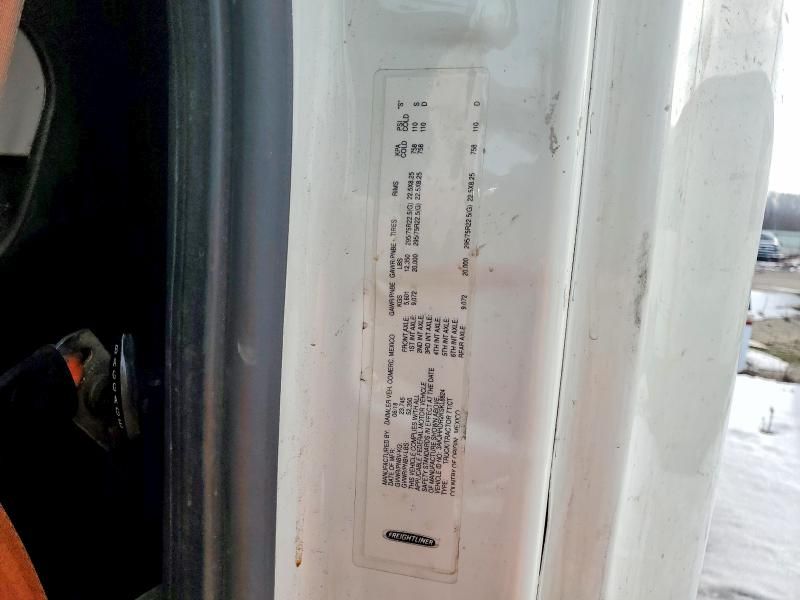 2019 Freightliner Cascadia 126