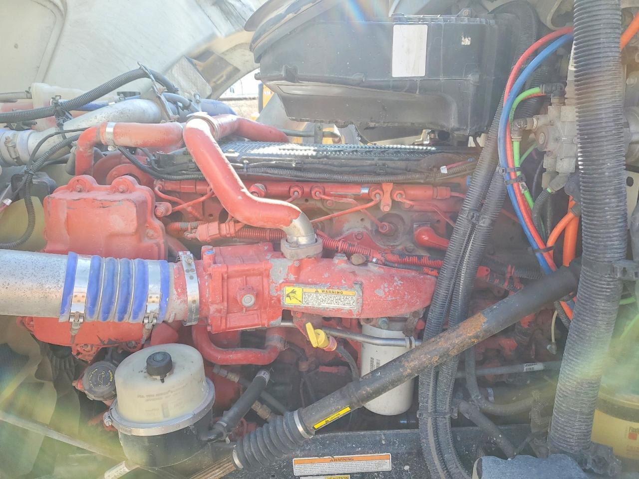 2016 Peterbilt 579 Semi Truck