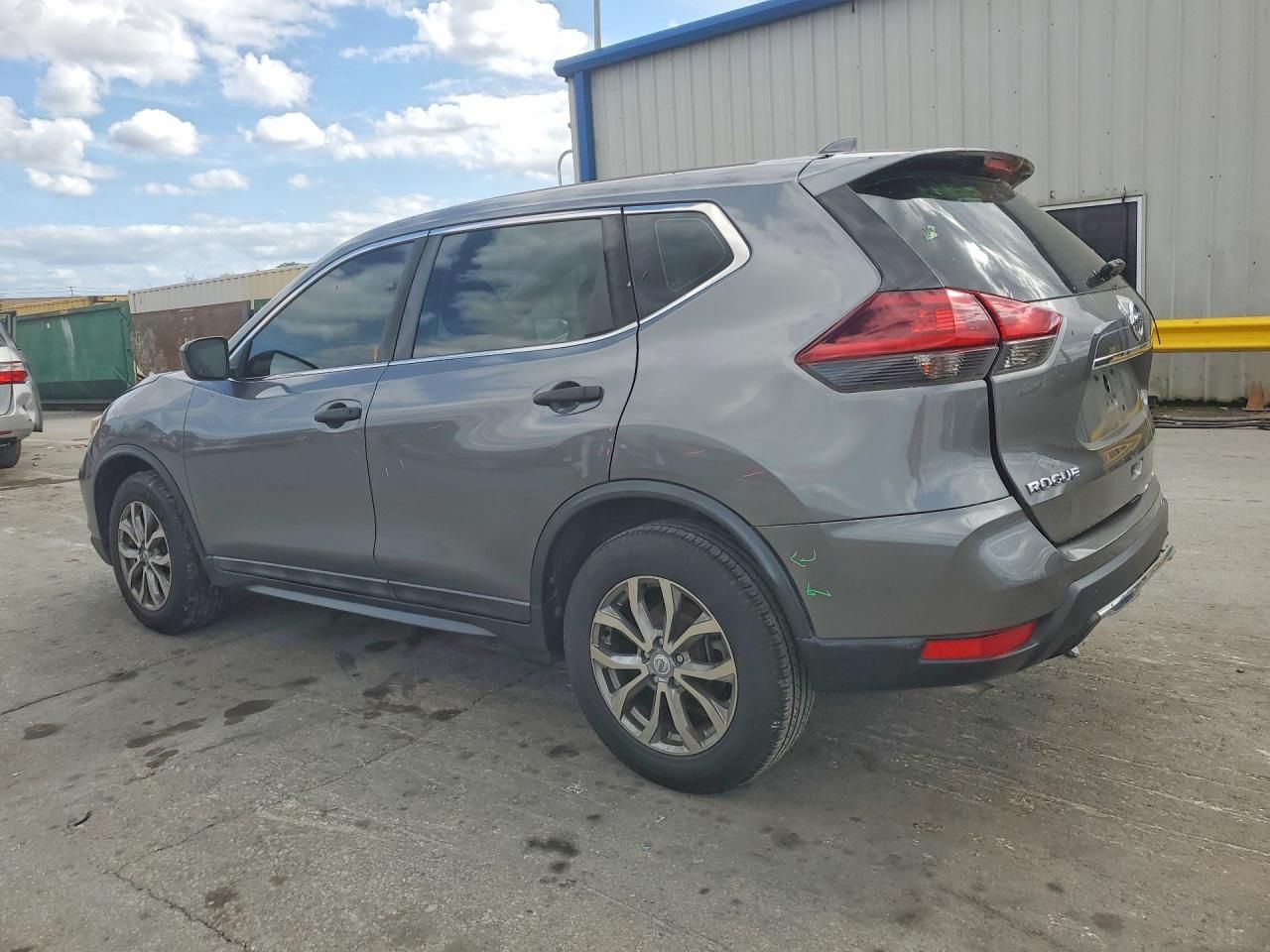 2018 Nissan Rogue s