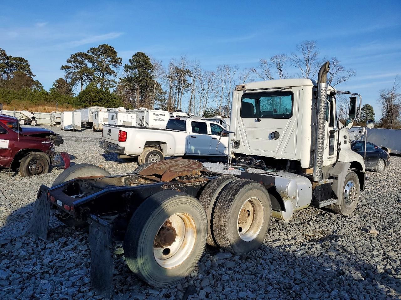 2015 Mack CXU613 Semi Truck