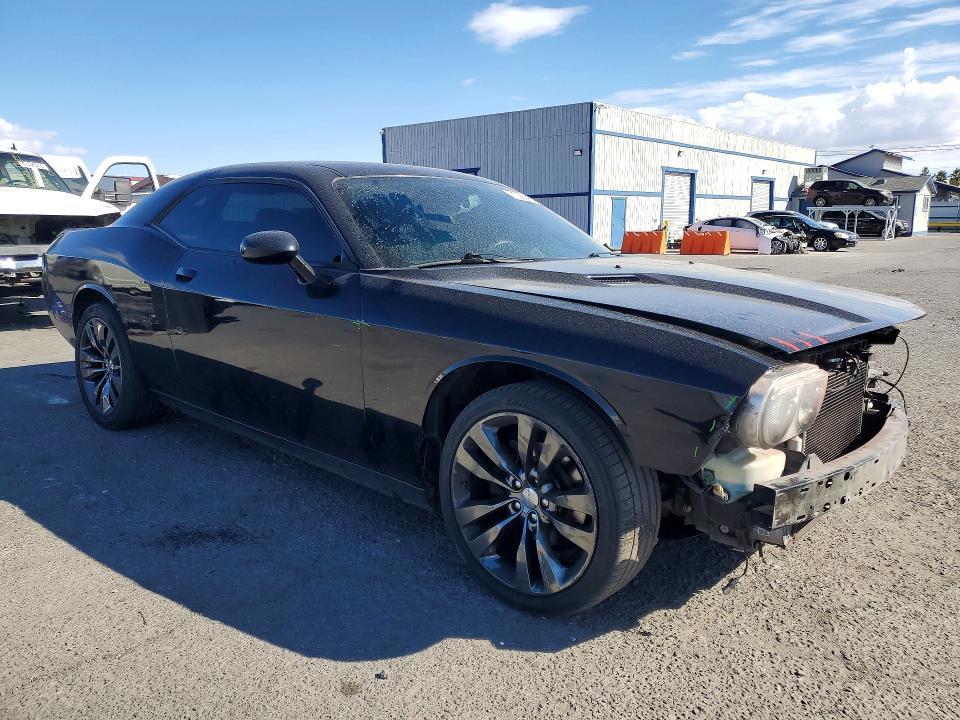 2014 Dodge Challenger sxt