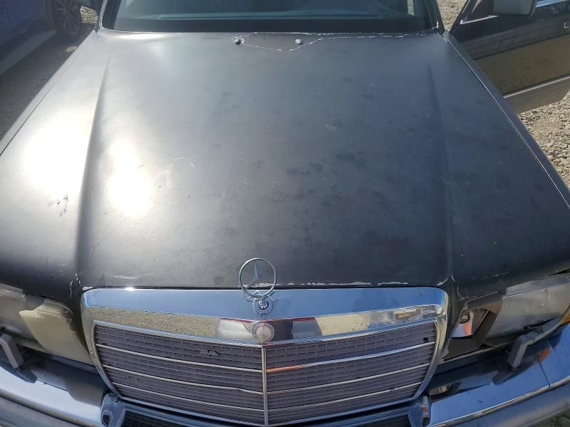 1988 Mercedes-Benz 560 sel