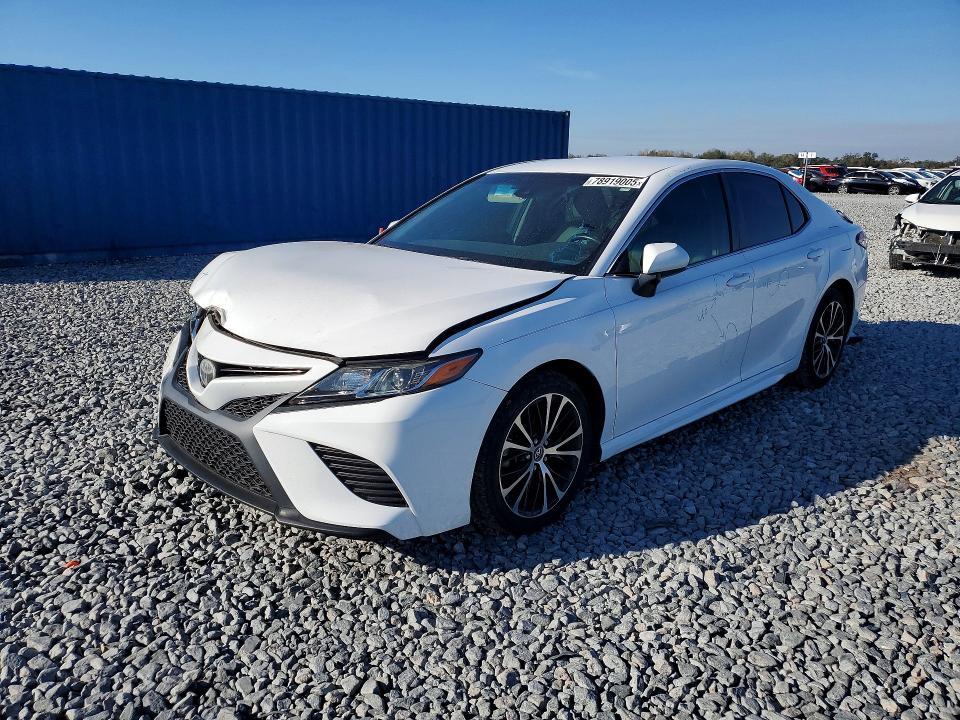2018 Toyota Camry se