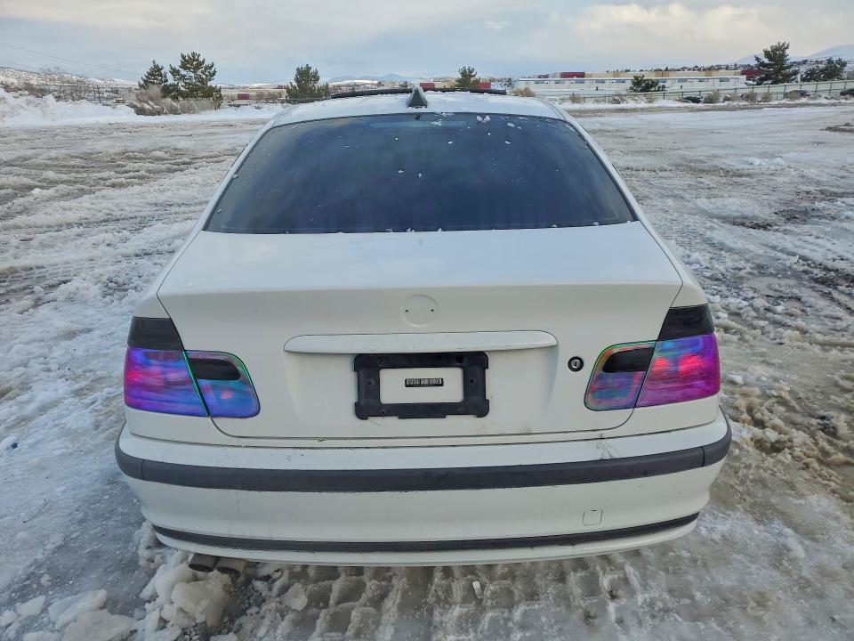 2000 BMW 328 i