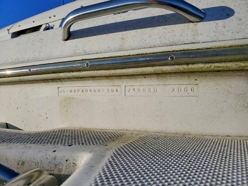 2006 Maxum Boat With Trailer