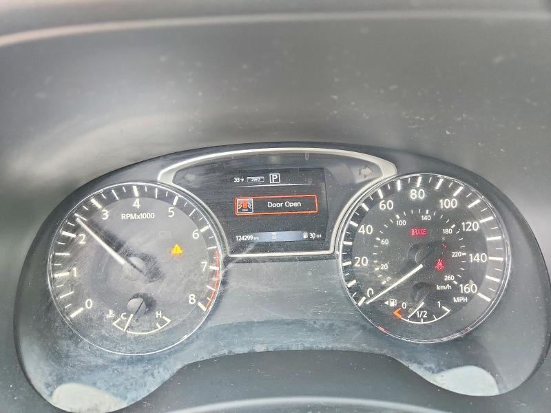 2018 Nissan Pathfinder sv