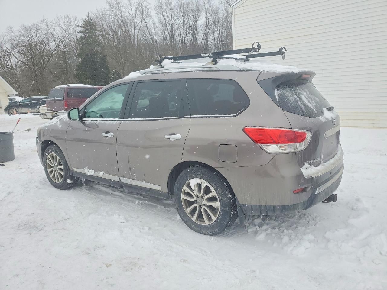 2014 Nissan Pathfinder s