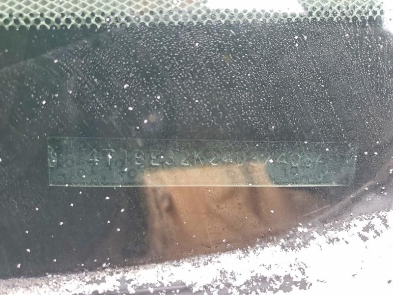 2004 Toyota Camry le