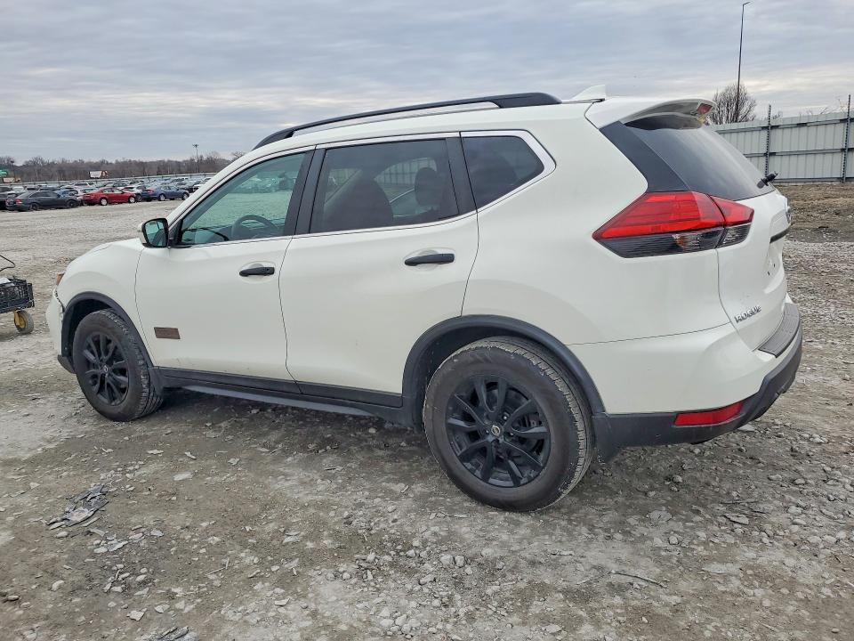 2017 Nissan Rogue sv
