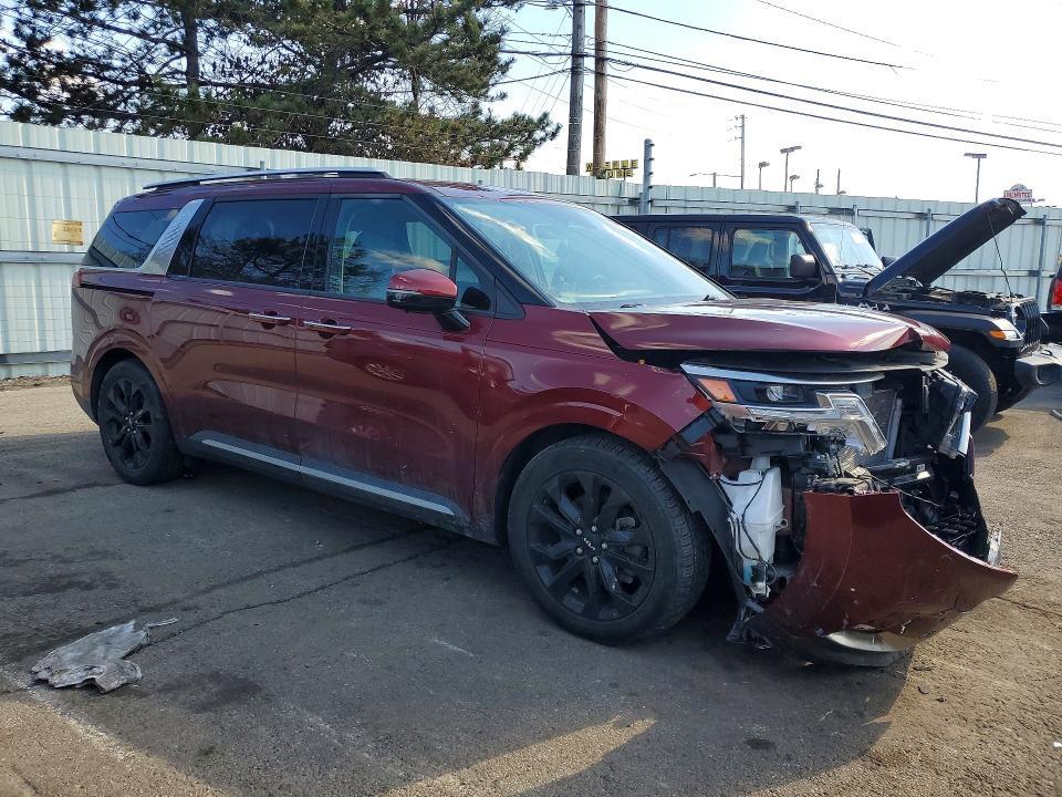 2024 KIA Carnival sx