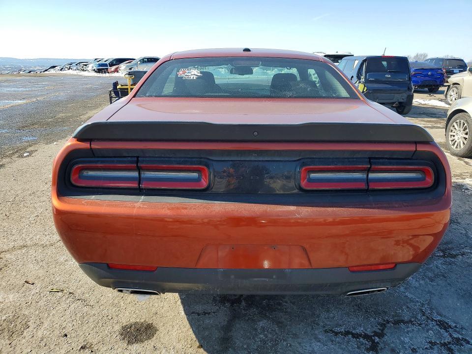 2022 Dodge Challenger sxt