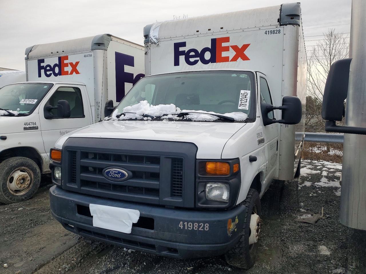 2015 Ford E350 BOX Truck