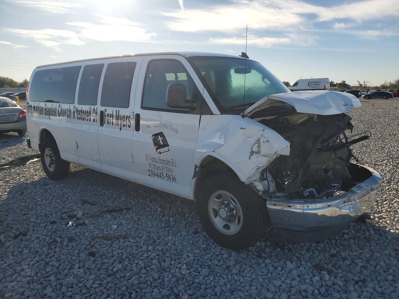 2017 Chevrolet Express G3500 LT