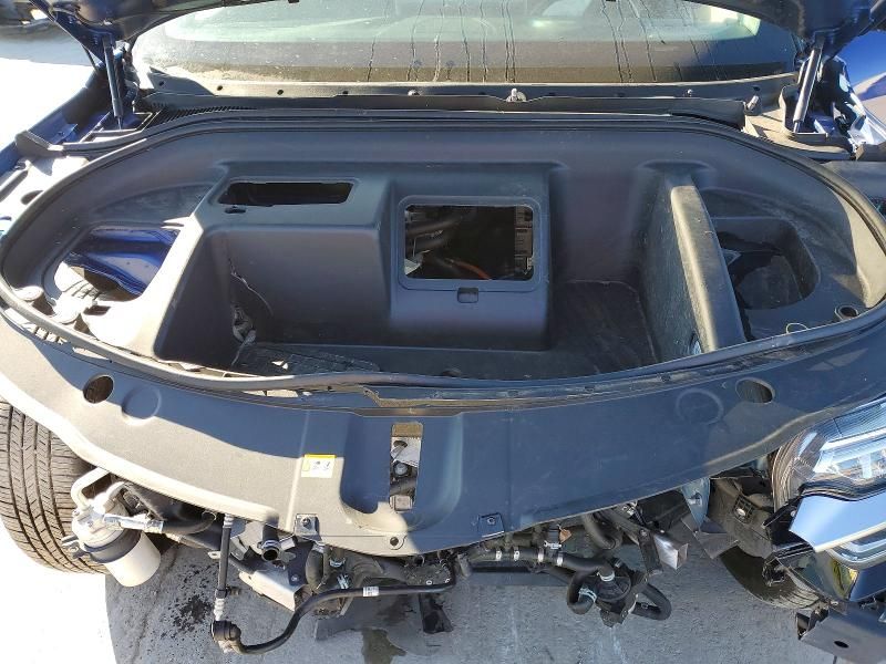 2024 Vinfast Trading And Produ Ction llc vf 8 eco