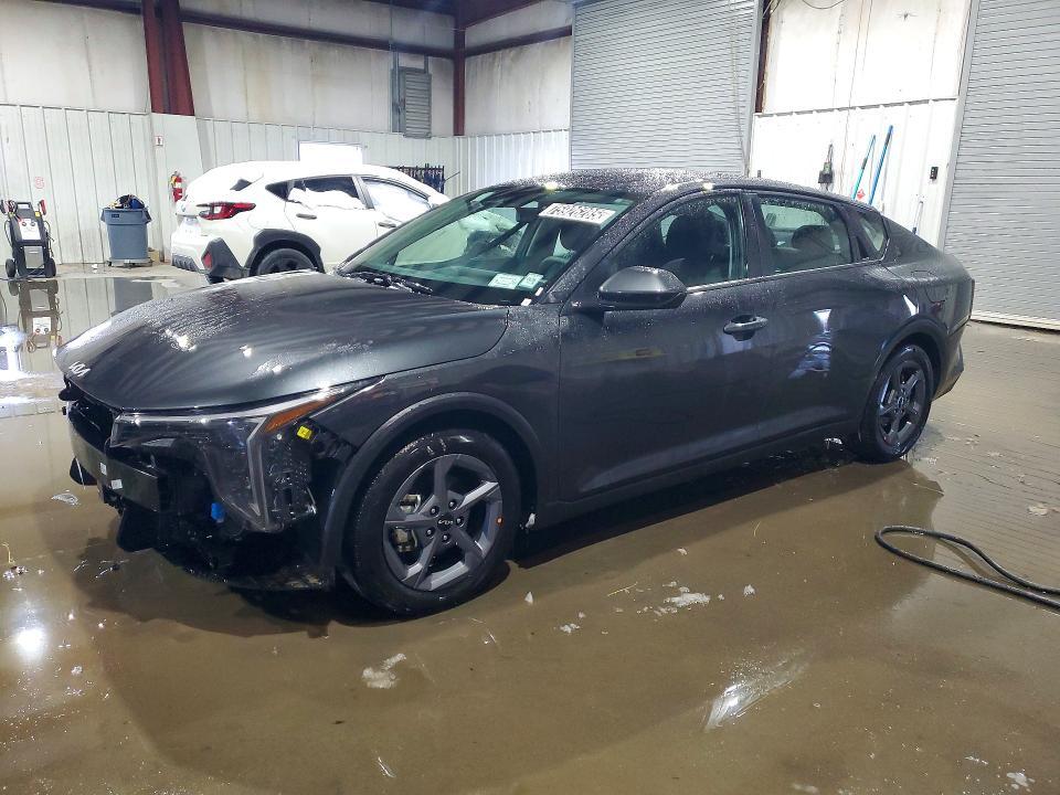 2025 KIA K4 lx