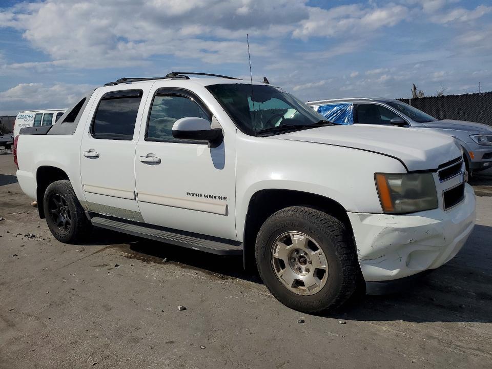 2011 Chevrolet Avalanche ls