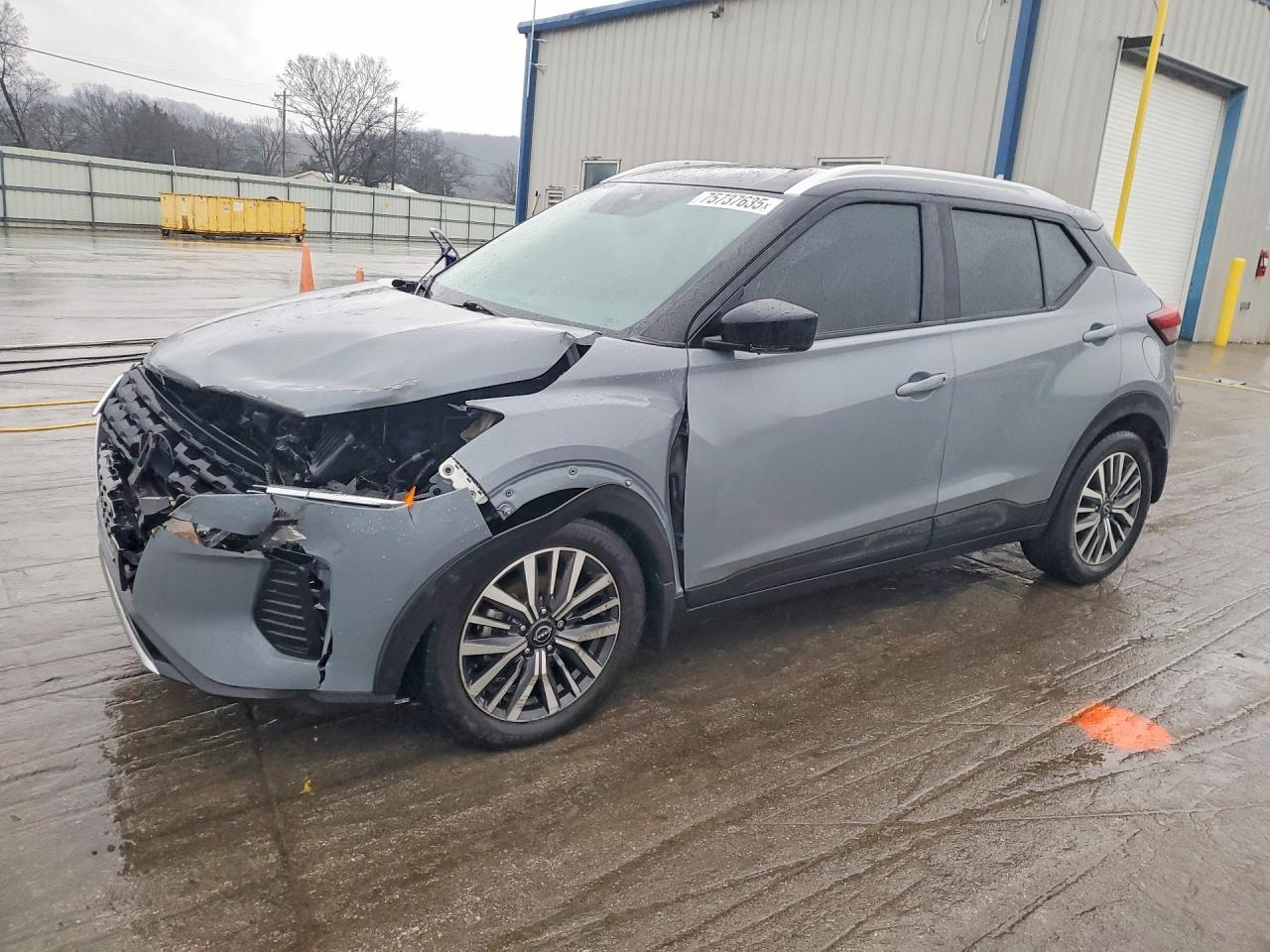 2022 Nissan Kicks sv