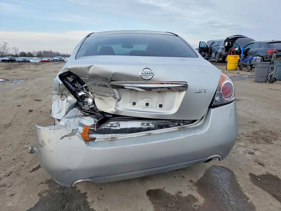 2010 Nissan Altima Base