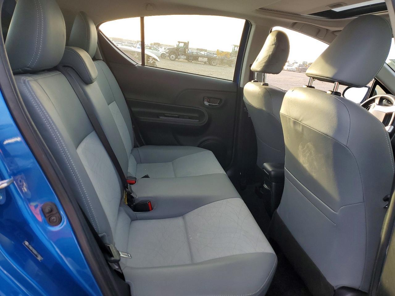 2016 Toyota Prius c Four