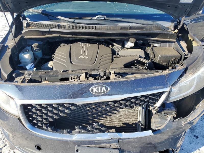 2016 KIA Sedona lx