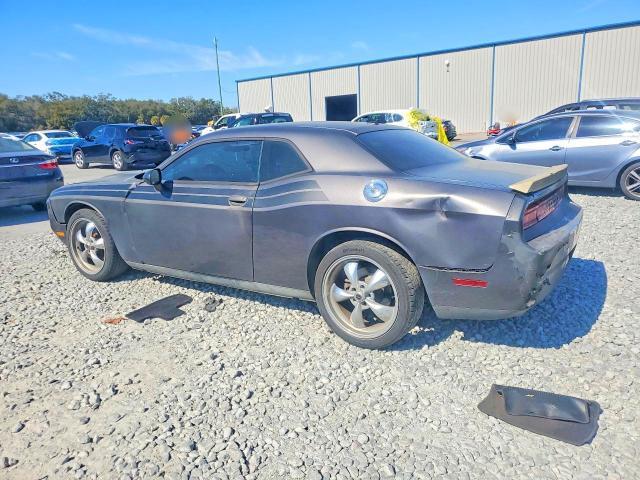2013 Dodge Challenger sxt