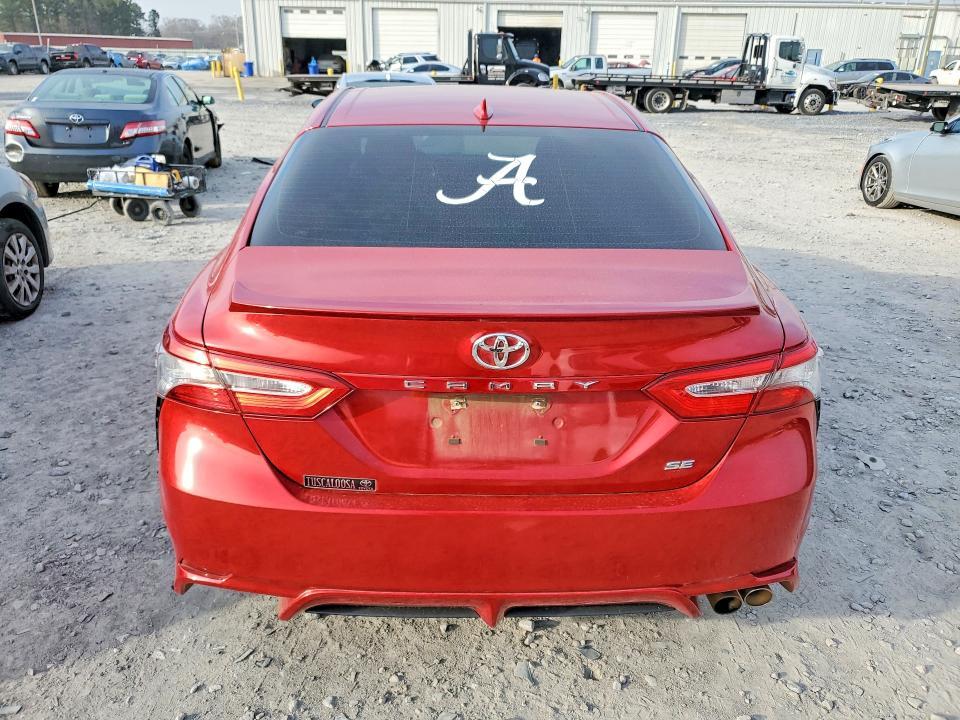 2019 Toyota Camry se