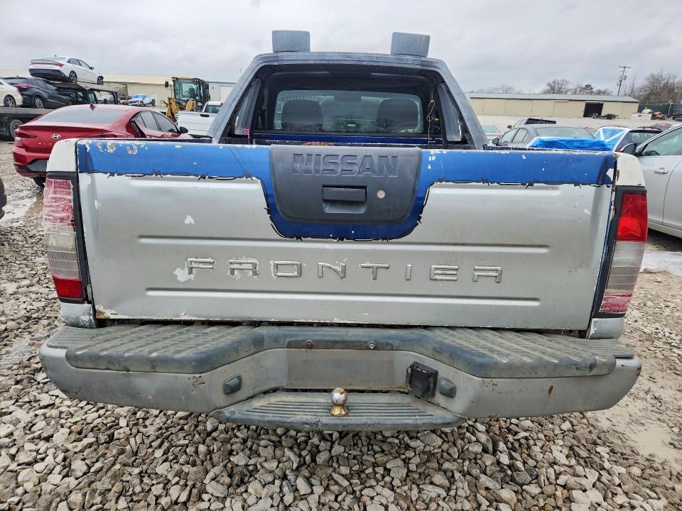 2001 Nissan Frontier xe