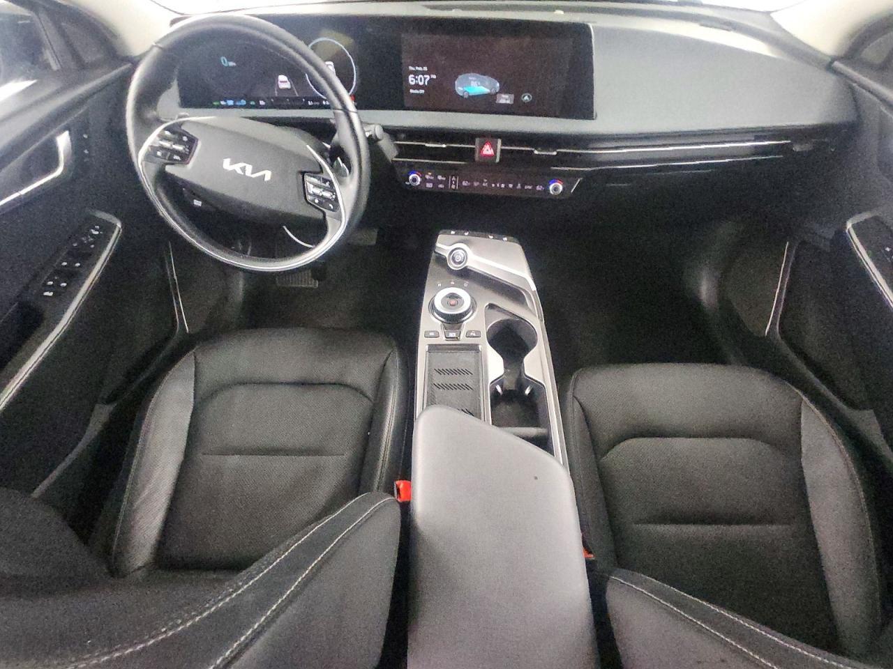 2024 KIA EV6 Wind