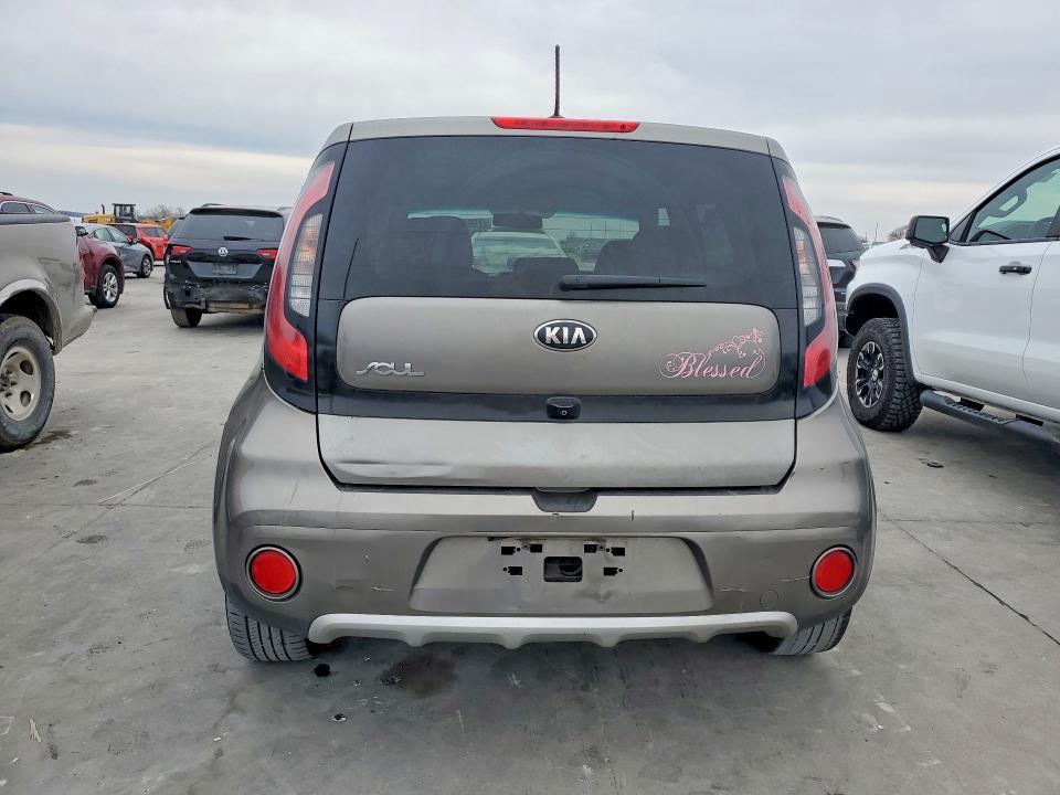 2017 KIA Soul +