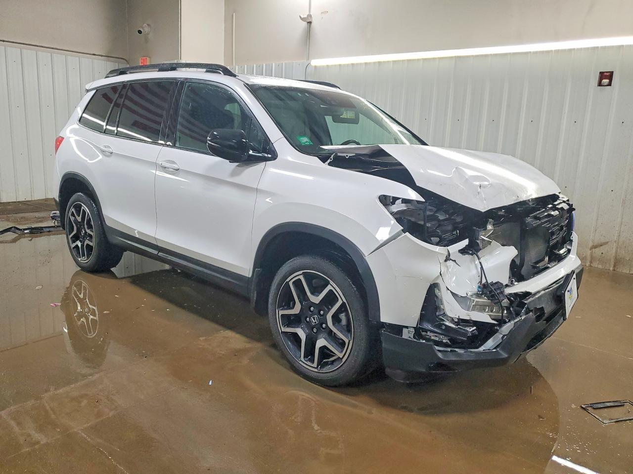 2023 Honda Passport Elite