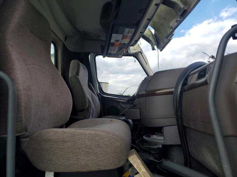 2013 Volvo Vnl Semi Truck