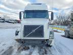 2010 Volvo VNL Semi Truck