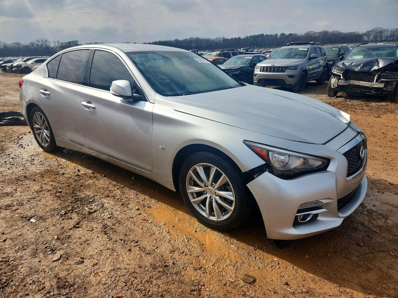 2015 Infiniti Q50 Base
