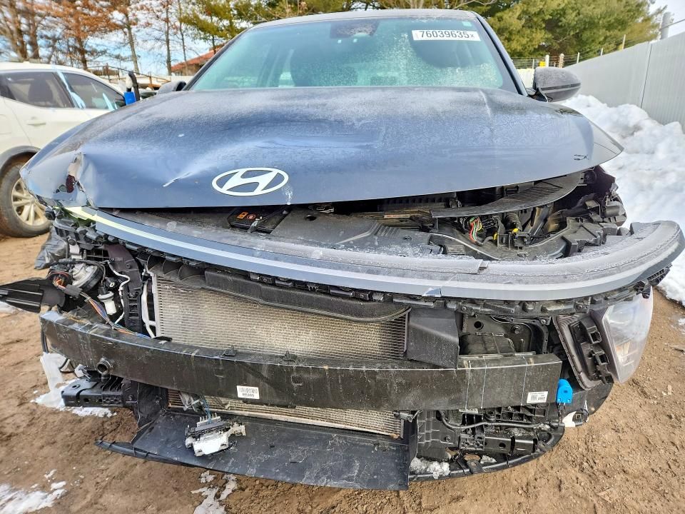 2025 Hyundai Kona se