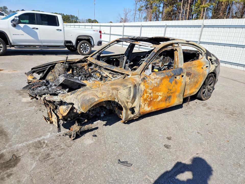 2023 Genesis G70 Base