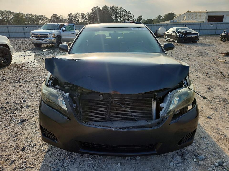 2011 Toyota Camry le