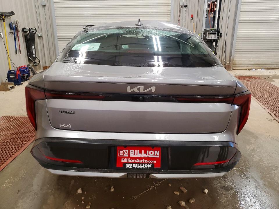 2025 KIA K4