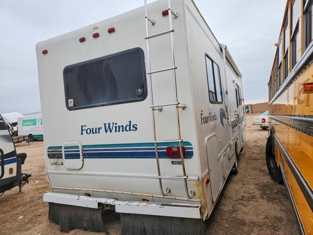 1998 Ford Econoline E450 Super Duty Cutaway Van RV