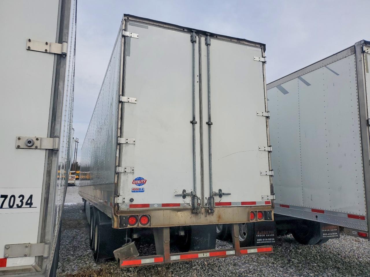 2021 Utility VS2DX DRY Van Trailer