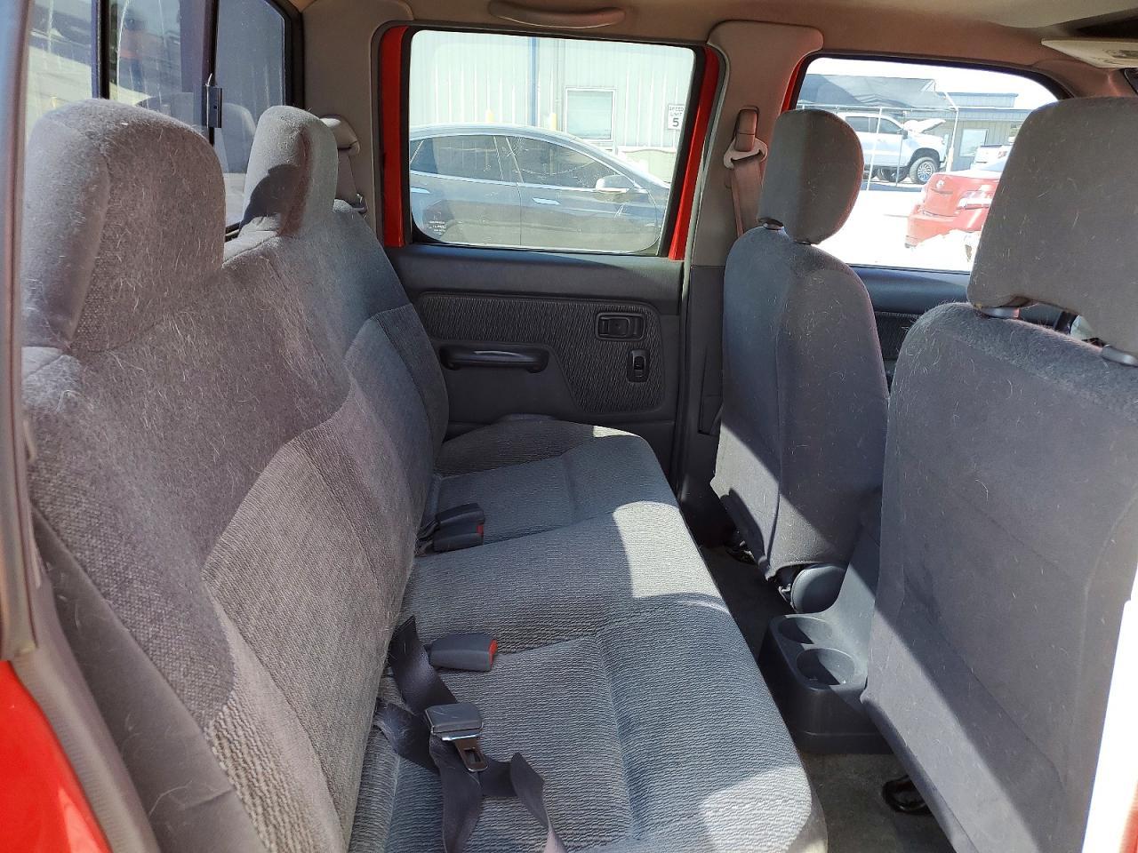 2000 Nissan Frontier XE