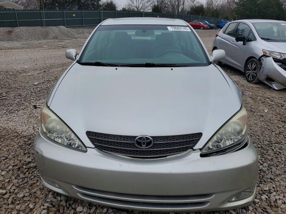 2004 Toyota Camry xle V6