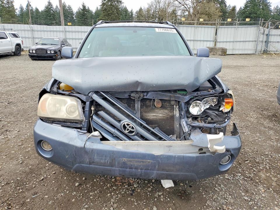 2004 Toyota Highlander Base