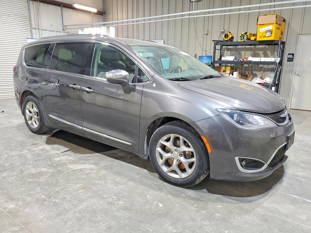 2019 Chrysler Pacifica Limited