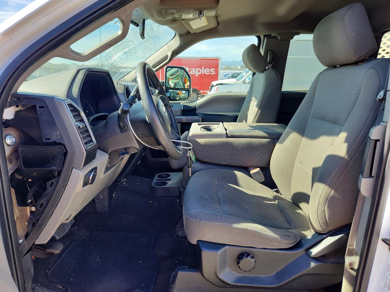 2018 Ford F350 Super Duty Flatbed Truck