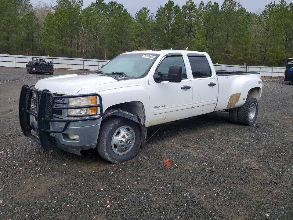 2011 Chevrolet Silverado K3500 LT